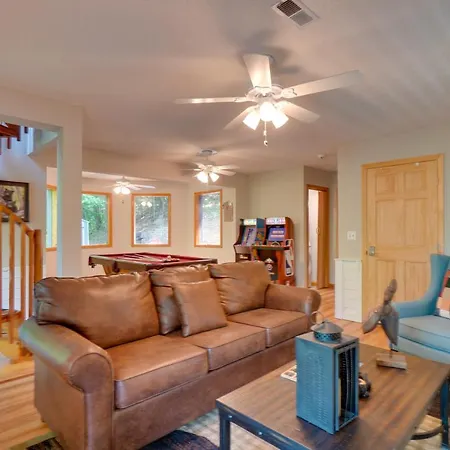 Hillside Happiness Cabin 9 Mi To Pigeon Forge! Vila